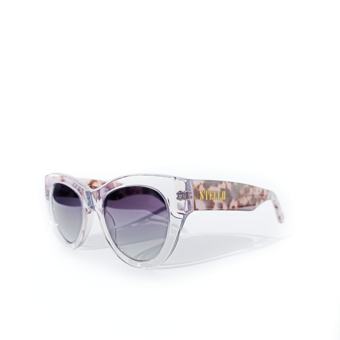 Gafas de sol ojo de gato de color lila transparente con varillas marrones